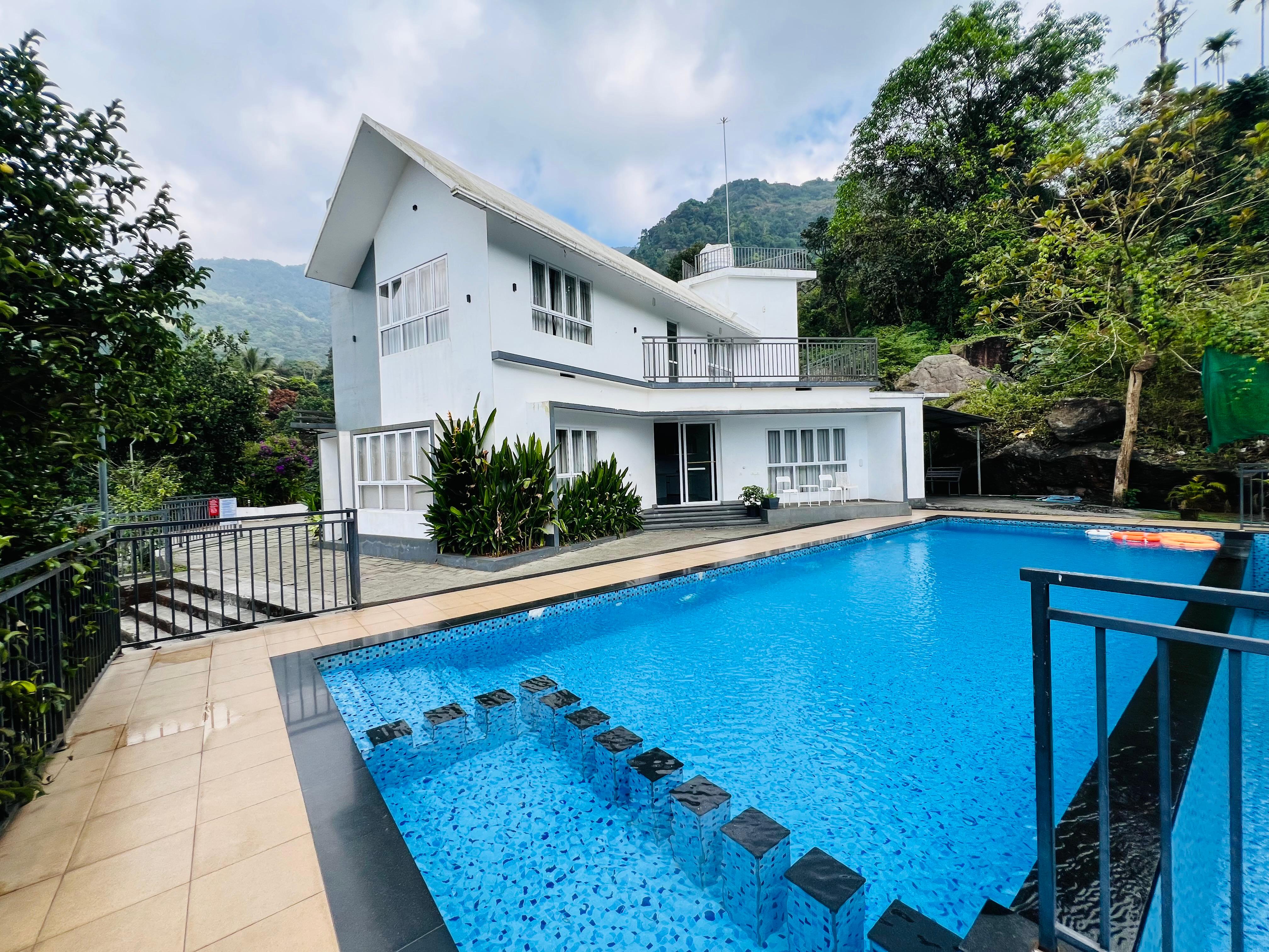 Resort in Kakkadampoyil